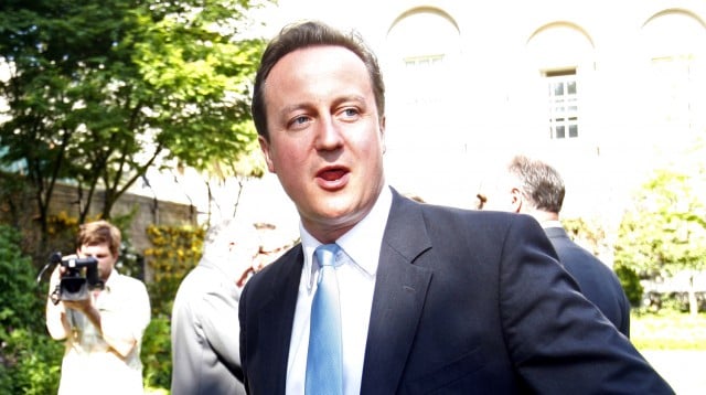 New British PM ups pressure on Iran