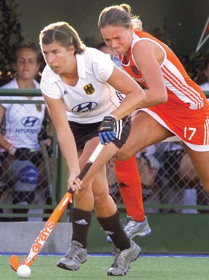 Dutch move into semis at women’s World Cup