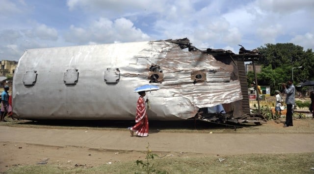 Blame-game over deadly India train crash
