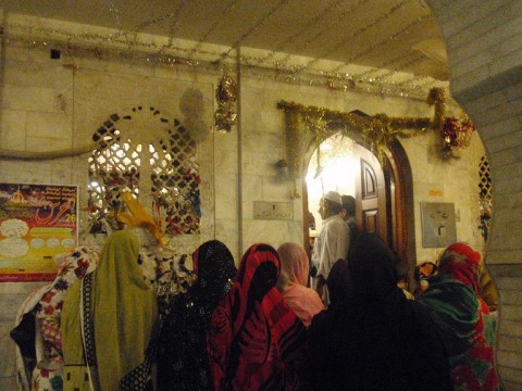 Lahore, Sufi saints and the militant mindset