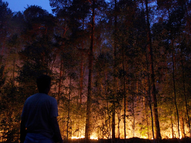 Death toll rises as Russia battles wildfires