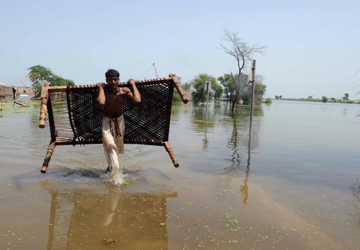 Reporting on flood damages