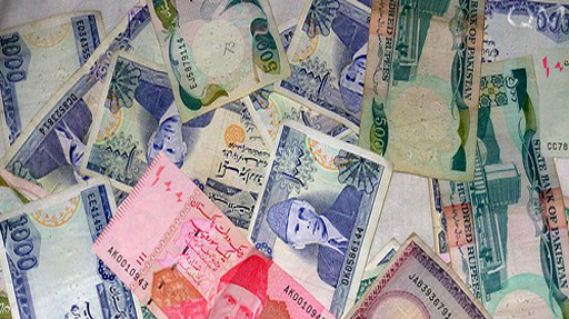 Rupee declines to fresh lows