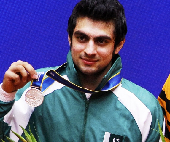 Aamir Atlas wins silver after losing to Iskander