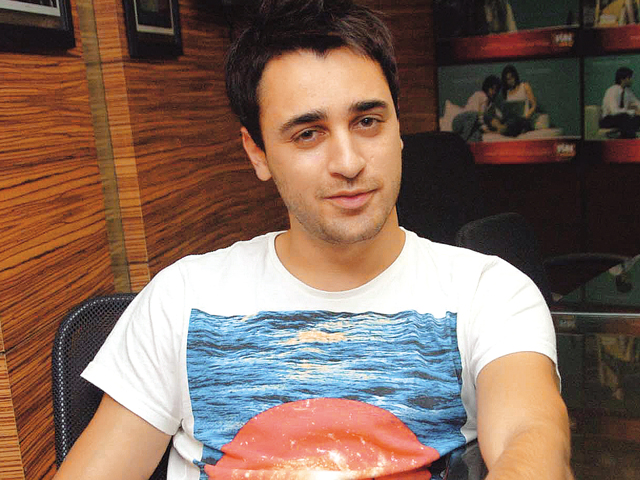 Bollywood heart-throb Imran Khan contemplates court marriage