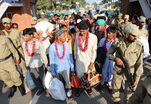 India frees 64 Pakistani prisoners: officials