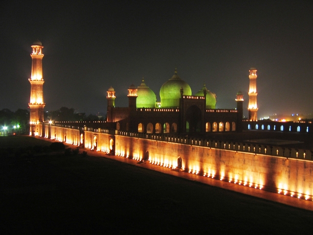 Cleanliness: Another dream for Lahore