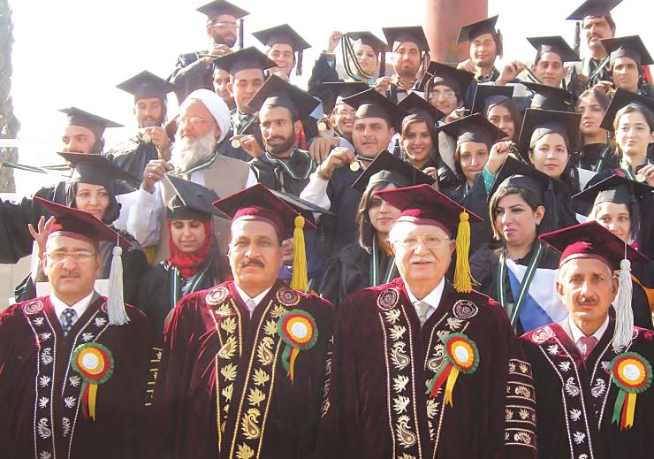 1,900 students graduate from AJK varsity