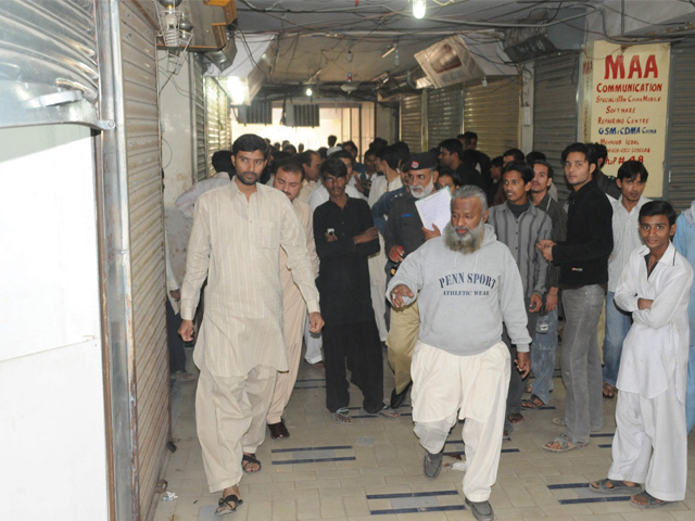 Taken overnight: 25 mobile shops broken into, compensation demanded