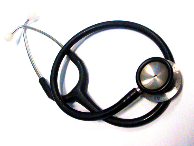 Medical negligence: Man who lost an arm sues quack
