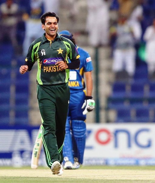 Hafeez, Afridi help Pakistan level series vs NZ