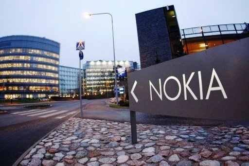 Nokia, Microsoft join forces in smartphone war