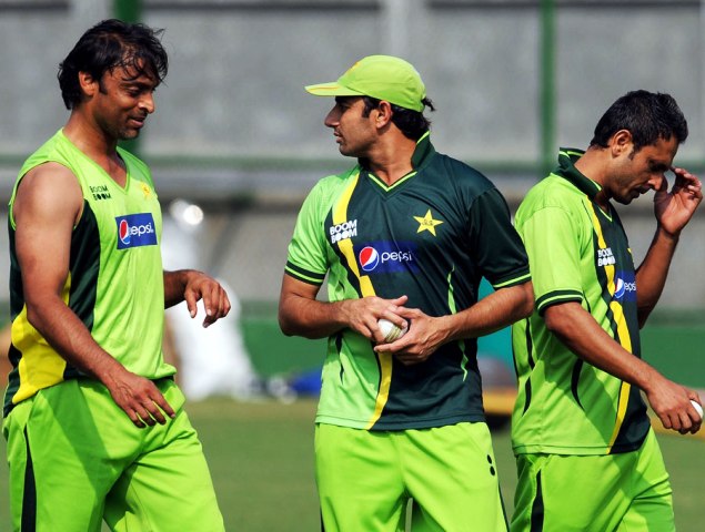 Pakistan vs India: Play Akhtar and Ajmal