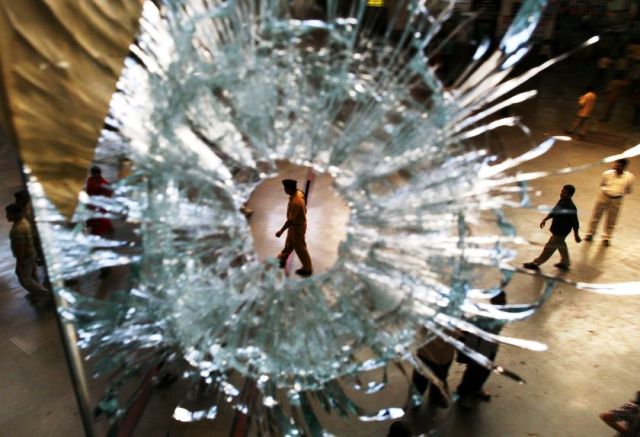 26/11: Move on and help Pakistan