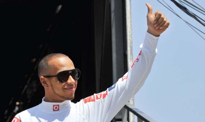 Formula One: Hamilton apologises to Massa