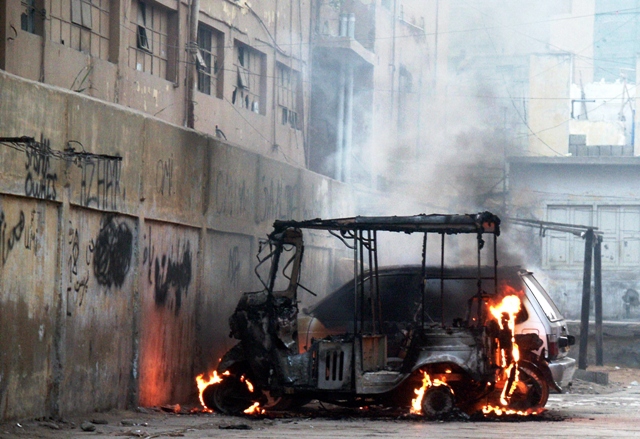 11 more killed in ongoing Karachi violence