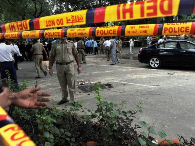 Five Kashmiris held over India court blast