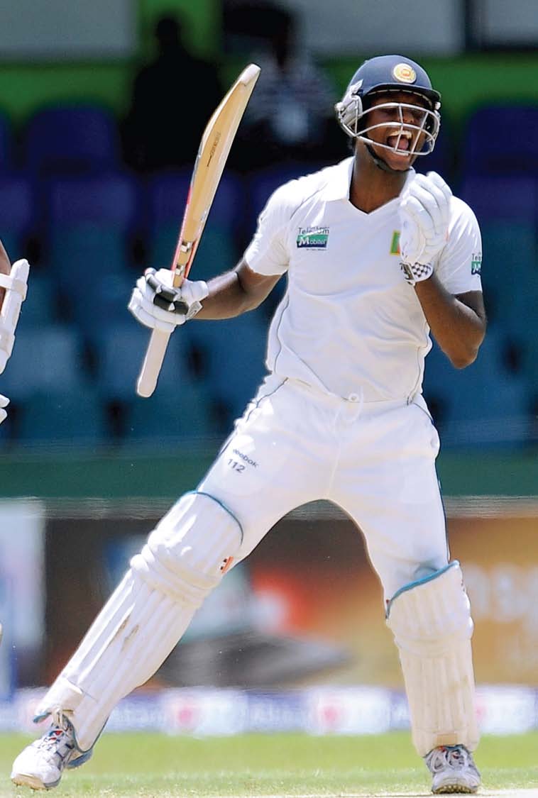 Sri Lanka press for victory after Australia fight back