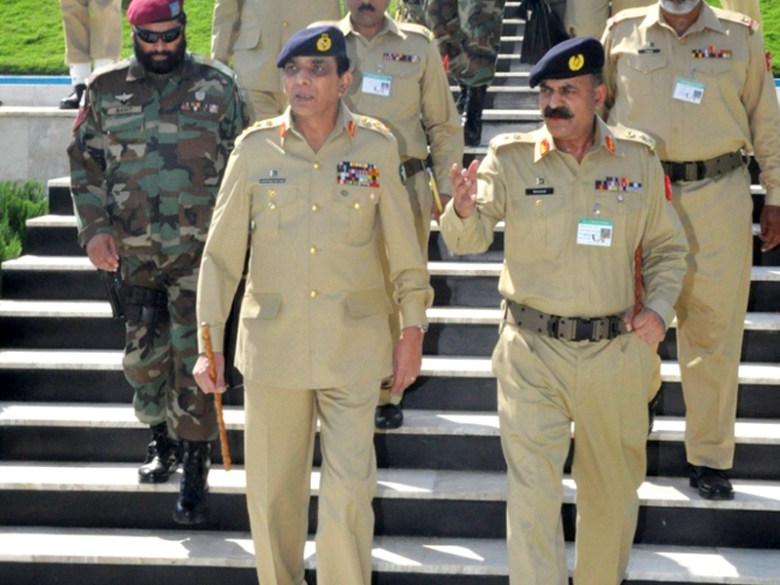 Inspecting Units: Kayani visits Attock’s Artillery Centre