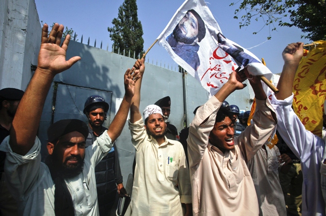 Media downplaying our anger: Qadri backers