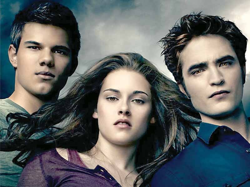 Anne Rice vs Stephenie Meyer: Vampire authors bare fangs