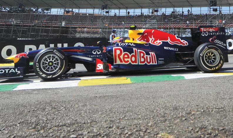 Formula One: Webber tops opening practice