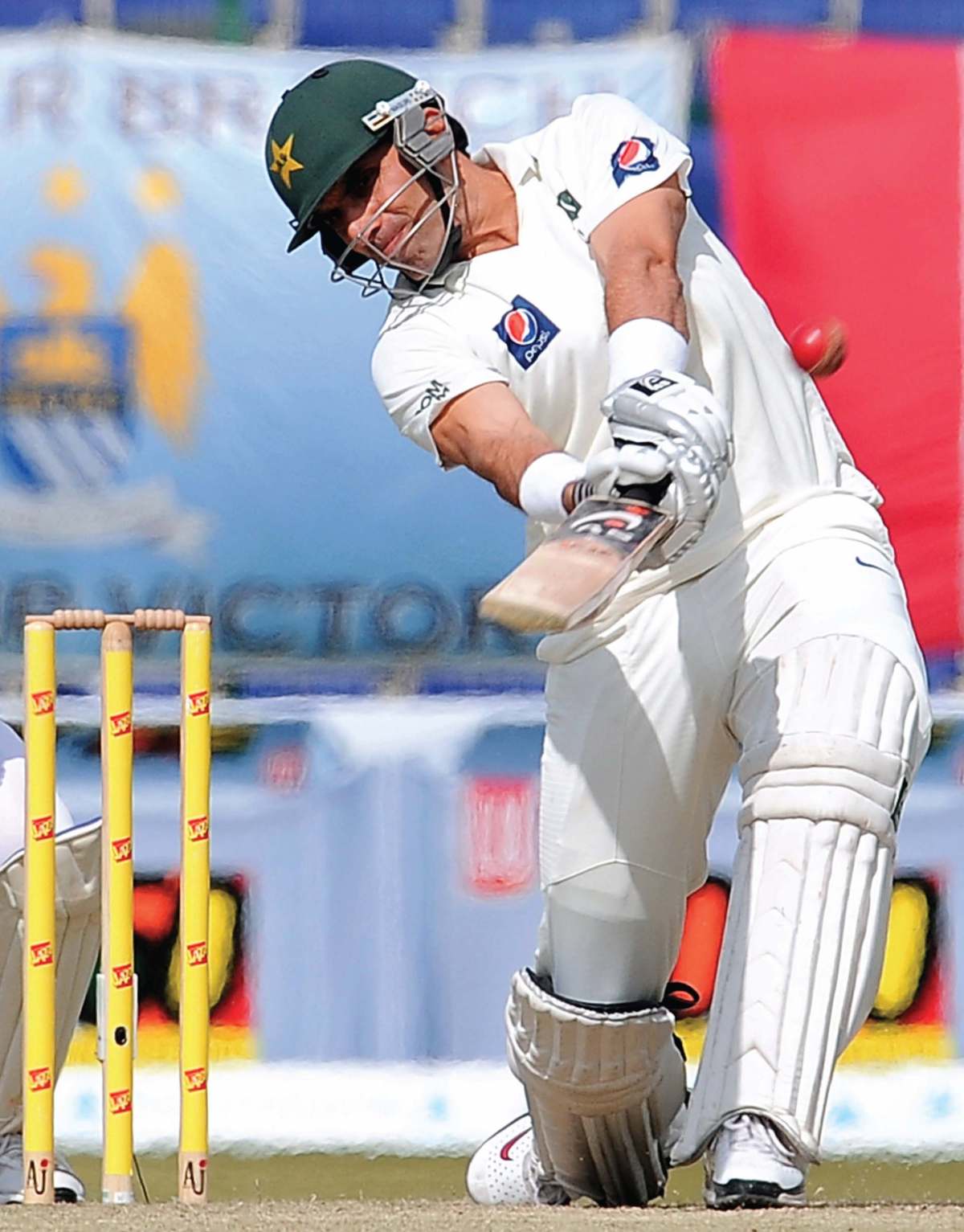 2nd Test: Misbah plays the rescue act again