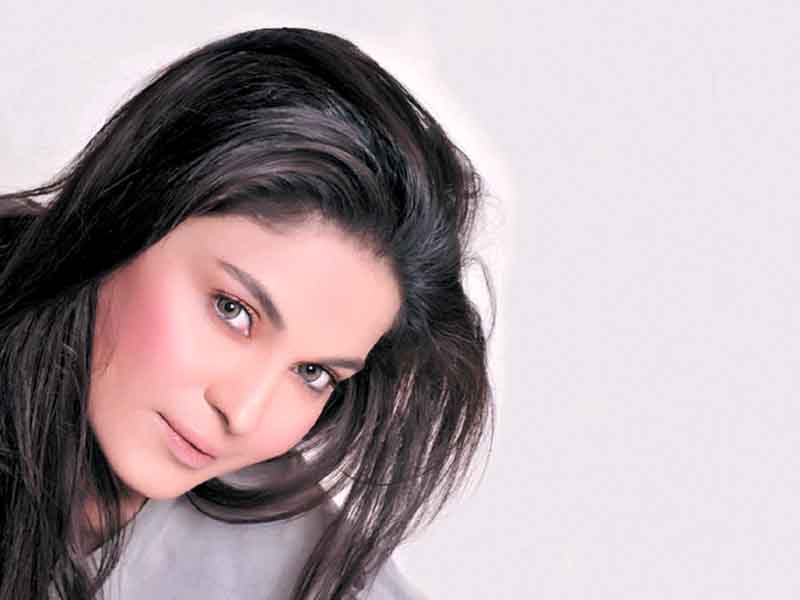 Veena Malik should be made a Senator: PML-N’s Mushahidullah