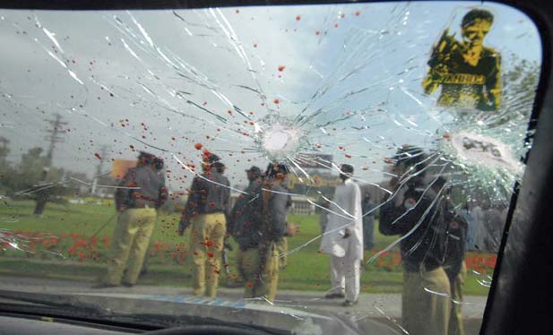 Kohistan massacre: 16 executed in sectarian bus ambush