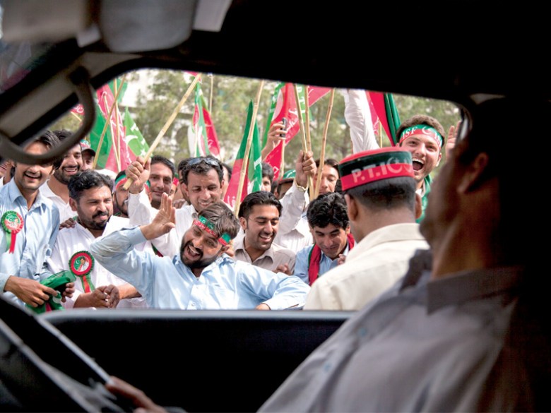 PTI rally: On Kaptan’s delayed arrival, tsunami began to trickle