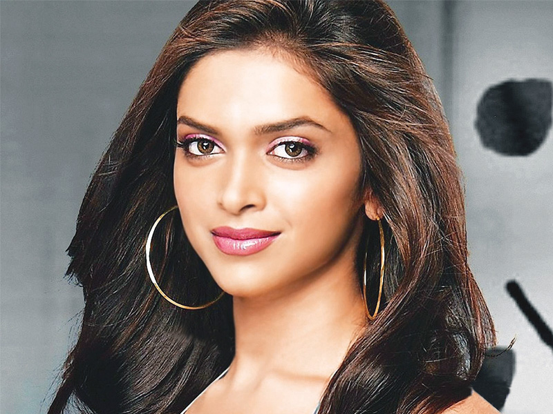 Deepika thinks Saif is a lot of fun to work with. PHOTO: FILE