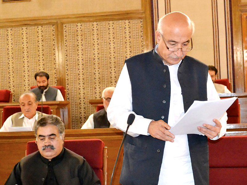 CM Balochistan reads from the budget draft in the Balochistan Assembly. PHOTO: NNI