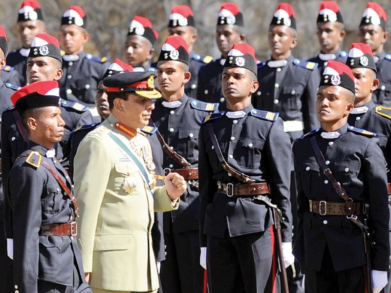 Passing Out Parade: Kayani lauds Sri Lankan Army