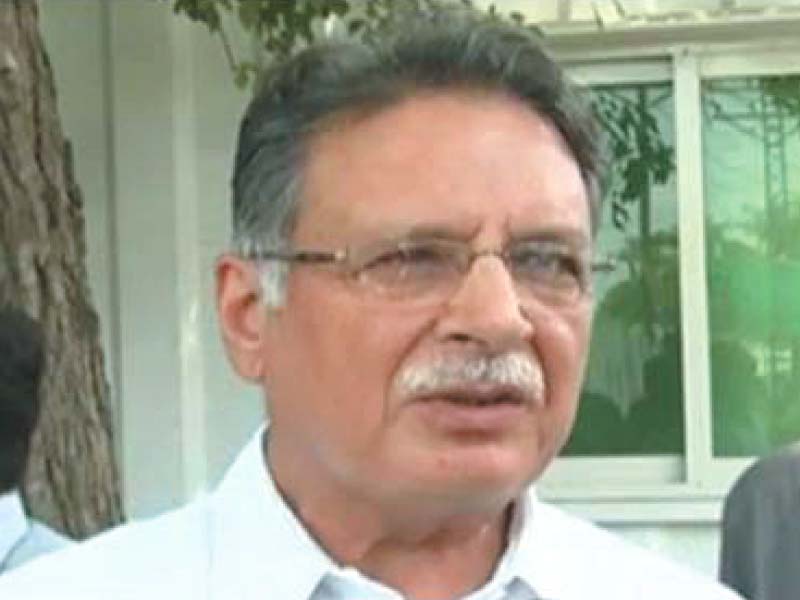 Minister says government committed to resolving all crises in the country.