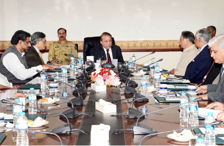 Prime minister Nawaz Sharif chairing a high-level meeting on PIA affairs at the Prime Minister’s Office. PHOTO: PID