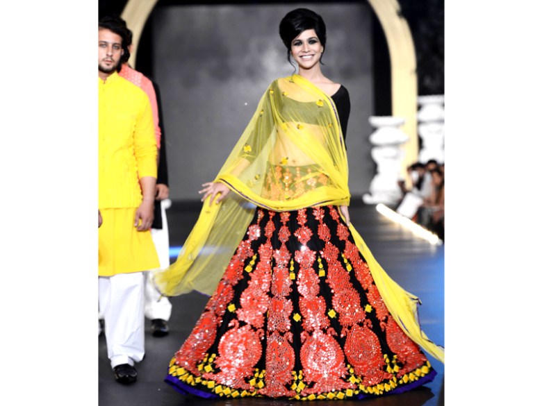The feminine demeanor of the models complemented the overall soft and dainty tone of the event. PHOTO: PUBLICITY