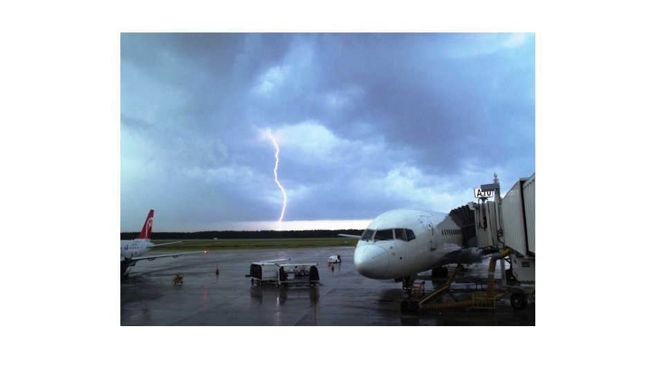 Mayday mayday, our daredevil pilot wants to fly through a thunderstorm!