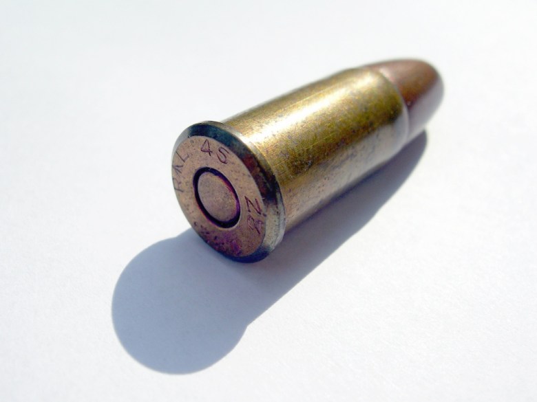 A policeman, who was a witness in the Arshad Pappu murder case, was also killed. PHOTO: FILE