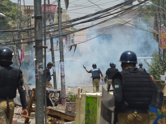Model Town clashes: Sanaullah ordered removal of barriers