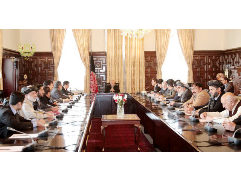 Afghanistan President Mohammad Ashraf Ghani exchanging views with a delegation of the Pakistan-Afghanistan Joint Chamber of Commerce and Industry, led by Iftikhar Ahmed Vohra, during a meeting in Kabul. PHOTO: KCCI
