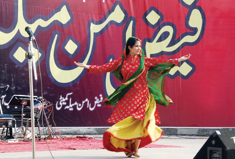 A dancer performs at Faiz Amn Mela. PHOTO: RIAZ AHMAD/EXPRESS