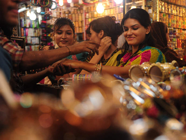Pakistanis open their wallets in Ramazan, but do they open their hearts?