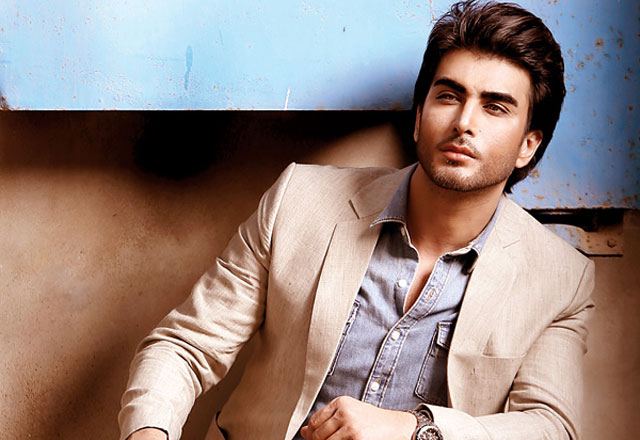 Jaanisaar is a period drama based on the love story of a prince and dancer.