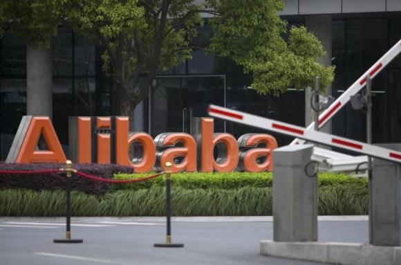 Alibaba shares slide 4% after former CEO quits cloud unit