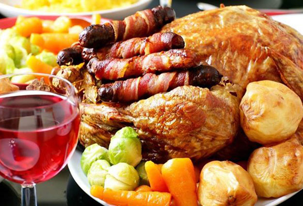 How a Facebook group is attempting to redefine dining out in the city. PHOTO: FACEBOOK/FOODIESRUS