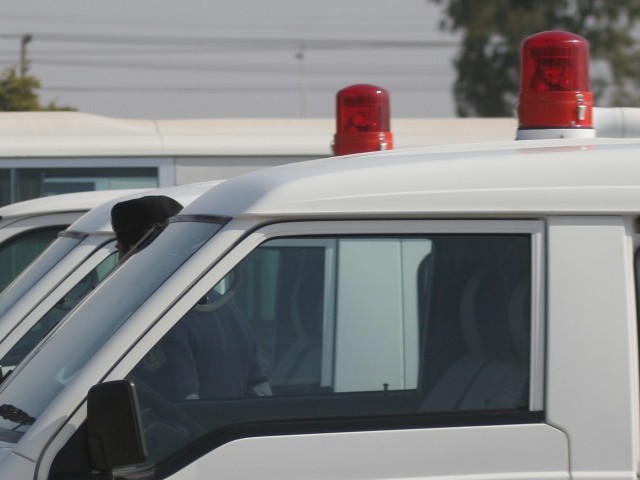The emergency service provided first aid to more than 200 people while over 300 people were rushed to hospitals. PHOTO: MUHAMMAED JAVED/THE EXPRESS TRIBUNE