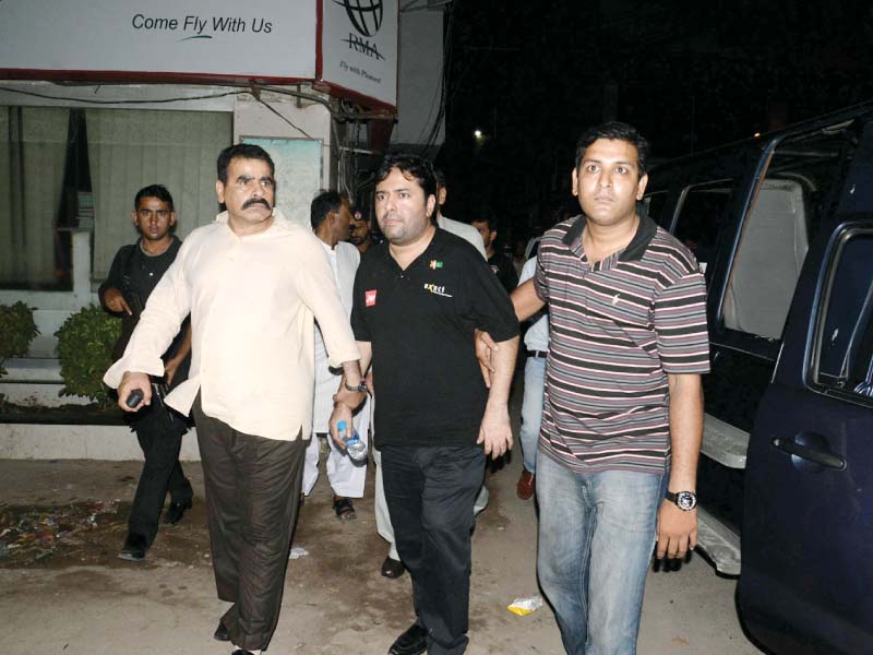 Aallowed the FIA, Shoaib Ahmed Shaikh and four members of his management team to Islamabad. PHOTO: MOHAMMAD NOMAN/EXPRESS