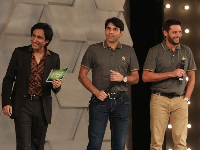 Rameez Raja stands on stage along with Misbahul Haq and Shahid Afridi at the PSL launch ceremony in Lahore on September 20, 2015. PHOTO: SHAFIQ MALIK/EXPRESS