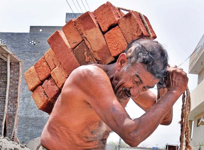 The Global Slavery Index Report estimates that more than 1% of 185.13 million people in Pakistan are enslaved. This puts Pakistan among the top positions in the “Slavery’s List of Shame!”. PHOTO: FILE