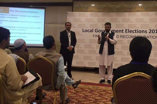 Minister for Local Government and Rurual Development Inayatullah Khan addressing the seminar organised  by DRI. PHOTO: FACEBOOK